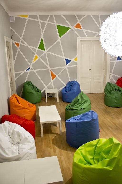 Pillows Party Hostel Krakow Bagian luar foto